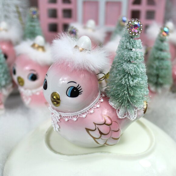 Pink Bird Bottle Brush Tree Ornament: Pink Christmas Retro Vintage Style - Picture 1 of 8